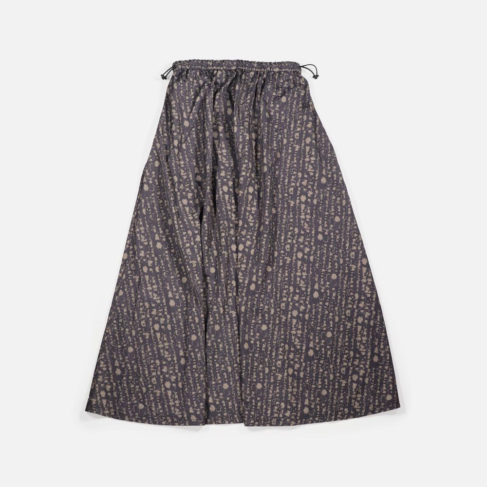 ORIGINAL Charcoal 〈SHELTECH®（シェルテック）〉×〈 Bonjour Imprimer（ボンジュール アンプリメ）〉 Flared Skirt
